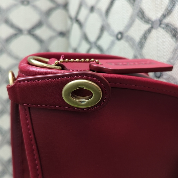 Swinger - Picture 4 of 11